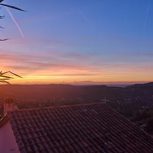 Appartement Vue Mer, Au Calme, Avec Jardin !, Spéracèdes